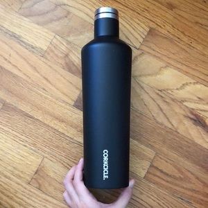 NEW corkcicle black tumbler 25oz